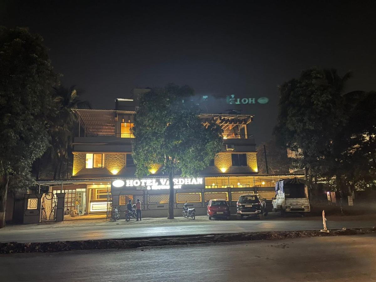 Hotel Vardhan Silvassa Exterior photo